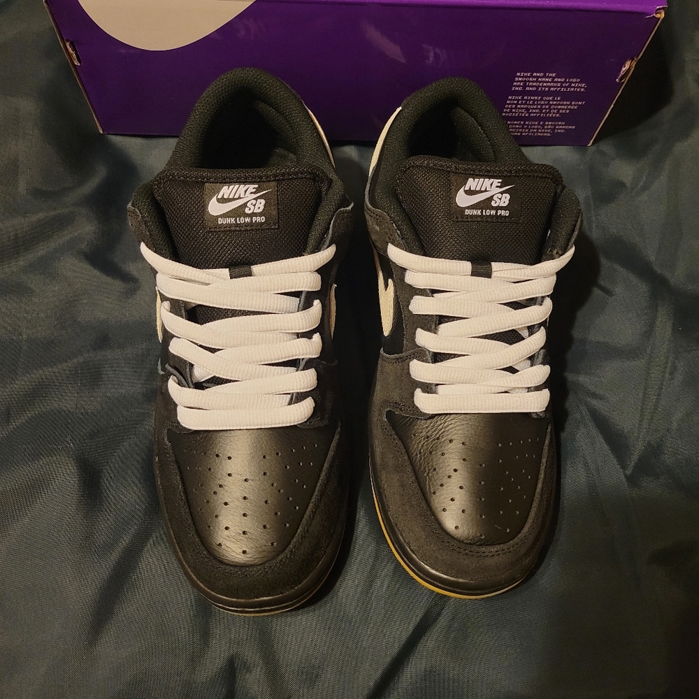 Brand new ds nike dunk low sb black leather/suede with gum bottom size 9.5 men's